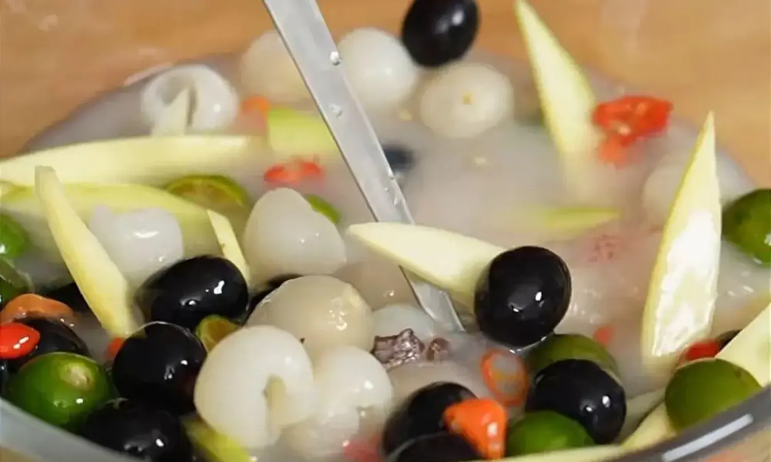 3 Resep Asinan Kiamboy Segar, Minuman Asam Manis Yang Cocok Dinikmati Saat Cuaca Panas