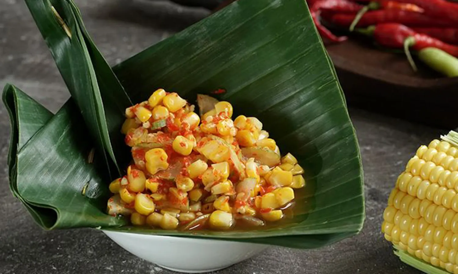 Resep Asinan Jagung Bakar Khas Sunda, Perpaduan Manis Jagung Dan Kuah Asam Pedas Yang Menyegarkan
